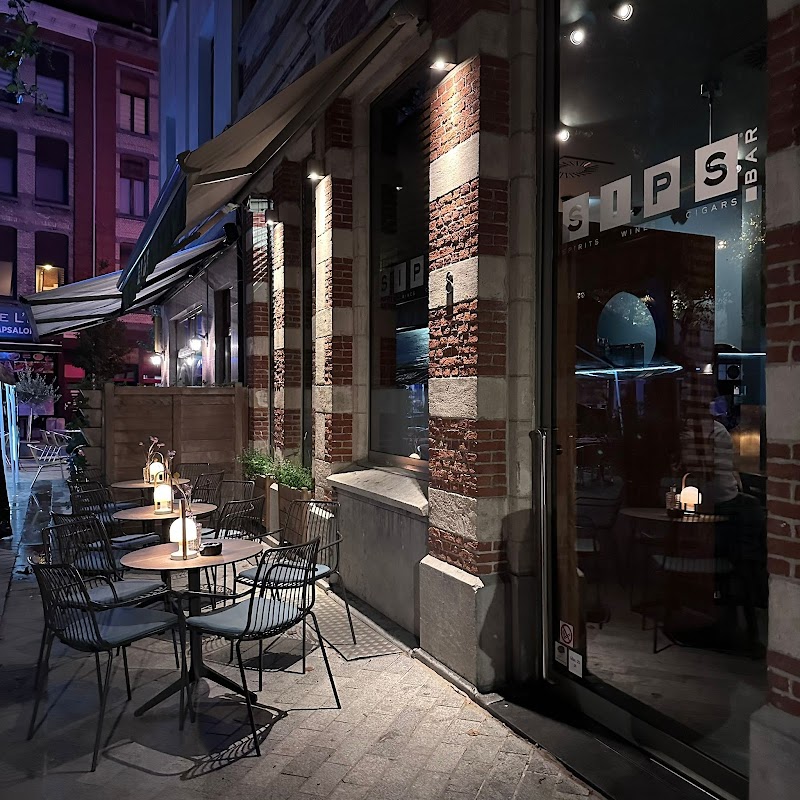 Early evening at Sips